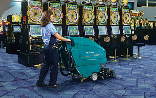 カジノのショールームを清掃する、テナントカンパニーのカーペットエクストラクター カジノのショールームを清掃する、テナントカンパニーのカーペットエクストラクター